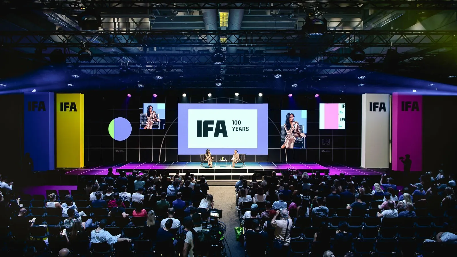 IFA 100周年庆典主题舞台